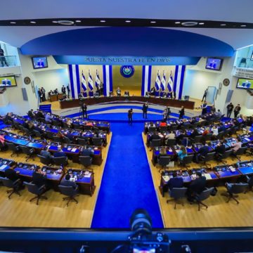 Asamblea Legislativa de El Salvador cumple 100 plenarias este día.