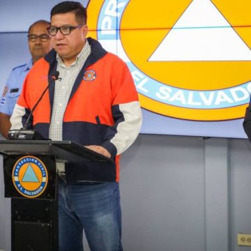 Protección Civil de El Salvador informa sobre las acciones tomadas durante las fuertes luvias de ayer