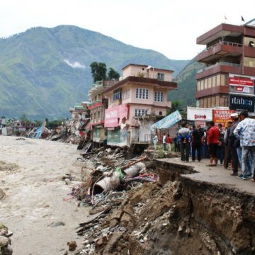 Intensas lluvias e inundaciones en la India dejan al menos 42 muertos