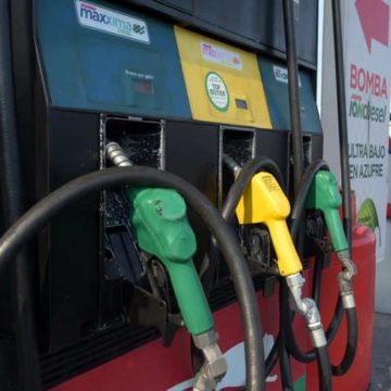 A partir del 3 de octubre habrá reducción en precios de combustible