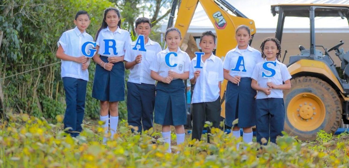 Transformación de centros escolares de Apaneca beneficiará a 650 niños