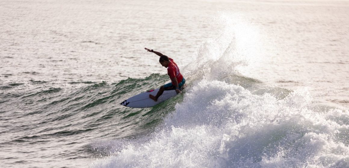 Gobierno del Presidente Nayib Bukele inicia torneo de surf “Alas Pro Tour 2023” en playa Las Flores, San Miguel
