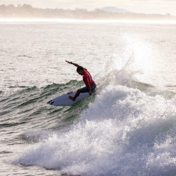 Gobierno del Presidente Nayib Bukele inicia torneo de surf “Alas Pro Tour 2023” en playa Las Flores, San Miguel
