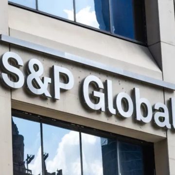 S&P Global Ratings mejora la nota crediticia de El Salvador