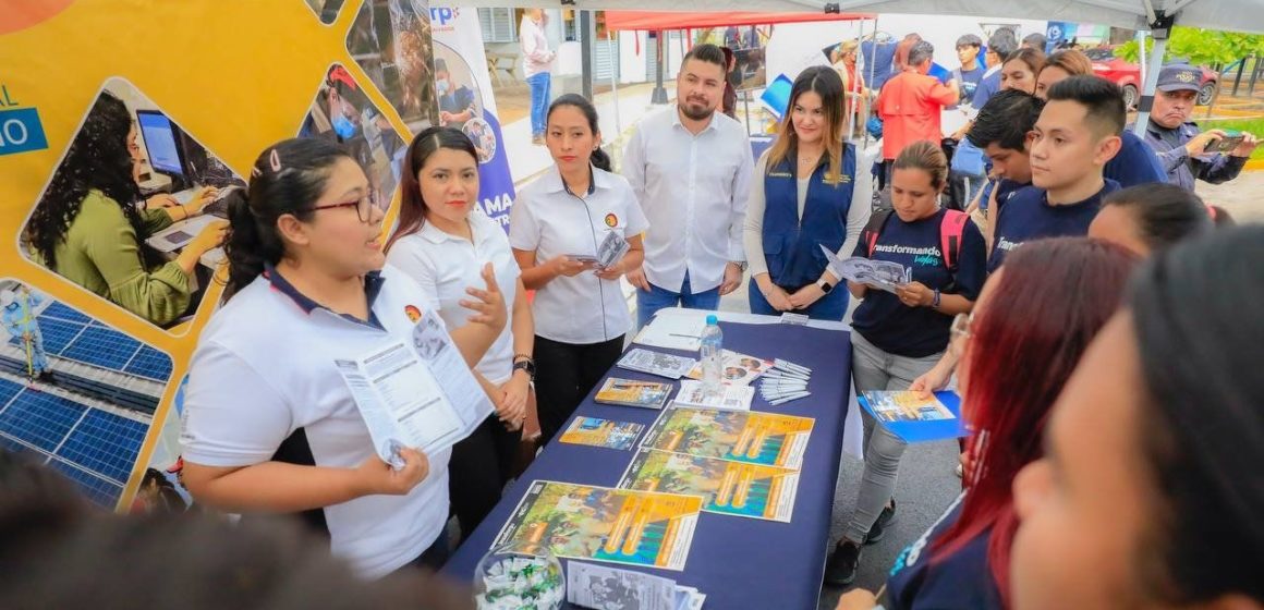 El Salvador reforzará la empleabilidad juvenil con $150 millones otorgados por el Banco Mundial