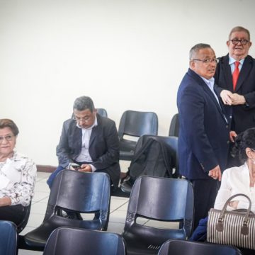 Condenan a cuatro exfuncionarios del Gobierno de Funes por corrupción