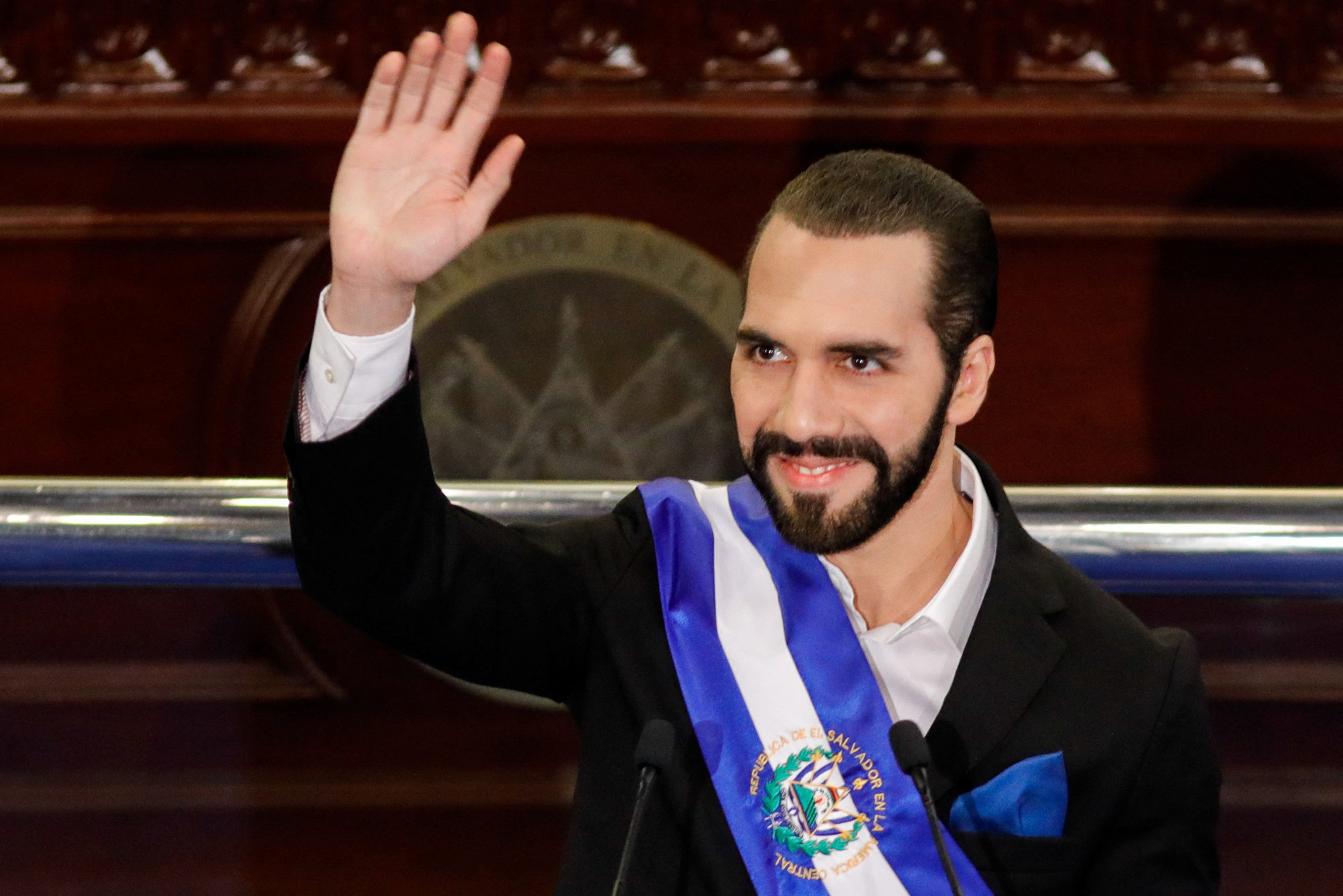 Asamblea Legislativa aprueba licencia por seis meses a Nayib Bukele para la campaña política presidencial 2024