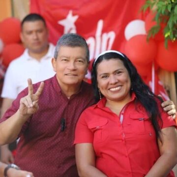 Marleni Funes será compañera de fórmula de Manuel Flores en las elecciones internas del Fmln