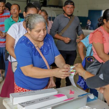 Más de 300,000 agricultores han retirado bono agrícola para iniciar siembra de maíz y otros cultivos