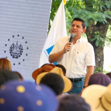 José Urbina denuncia que alcaldía de Apopa beneficiaba a empresas con “borra saldos” en impuestos