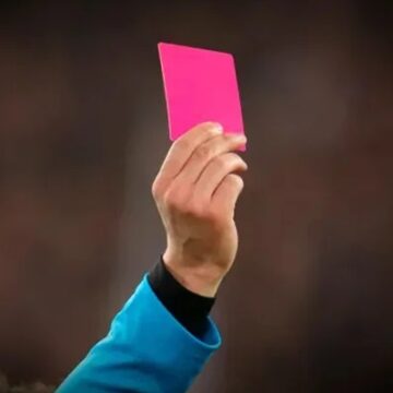 La tarjeta rosada llega al fútbol: se utilizará por primera vez en la Copa América 2024