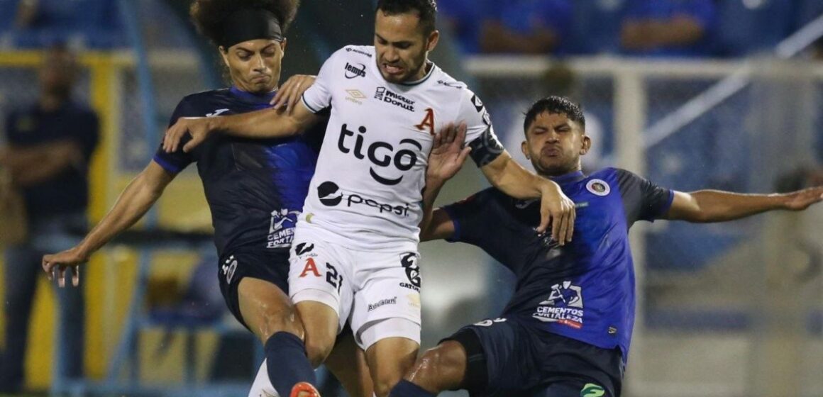 FAS y Alianza entran en escena en las semifinales del Clausura