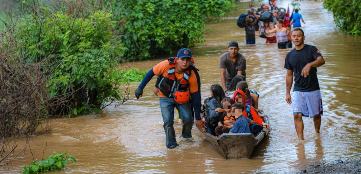 El CAF donará 250,000 a El Salvador para ayuda humanitaria y reconstrucción de infraestructura