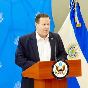 Estados Unidos destaca a El Salvador como un destino potencial para invertir