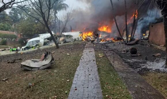 Brasil: 62 personas murieron tras la caída de un avión