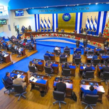 Asamblea aprueba presupuesto y ley de salarios de $9,663 millones para 2025