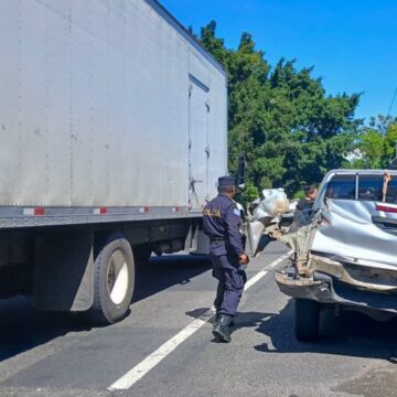 Nueve vehículos involucrados en múltiple accidente en carretera Panamericana