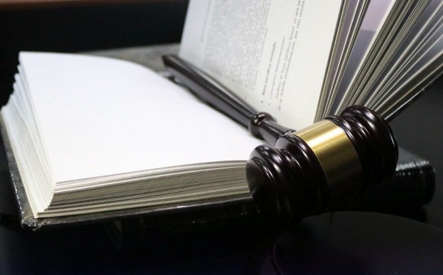 Acusado de gritarle a su pareja recibe medidas sustitutivas a la detención en Soyapango