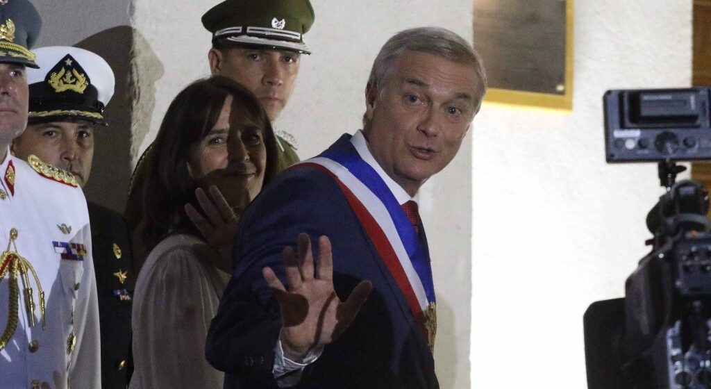 Kast inicia su mandato con decretos de emergencia enfocados en seguridad y migración