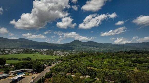 Probabilidad de lluvias para este lunes en cordillera y zona central del país