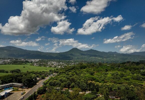 Probabilidad de lluvias para este lunes en cordillera y zona central del país