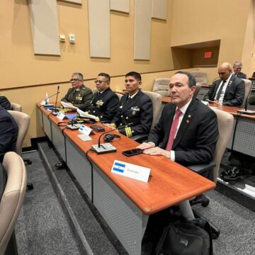 El Salvador participa en conferencia regional contra cárteles en EE. UU.