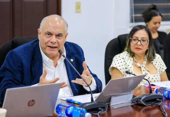 Impulsan reforma a ley para fortalecer a las micro y pequeñas empresas