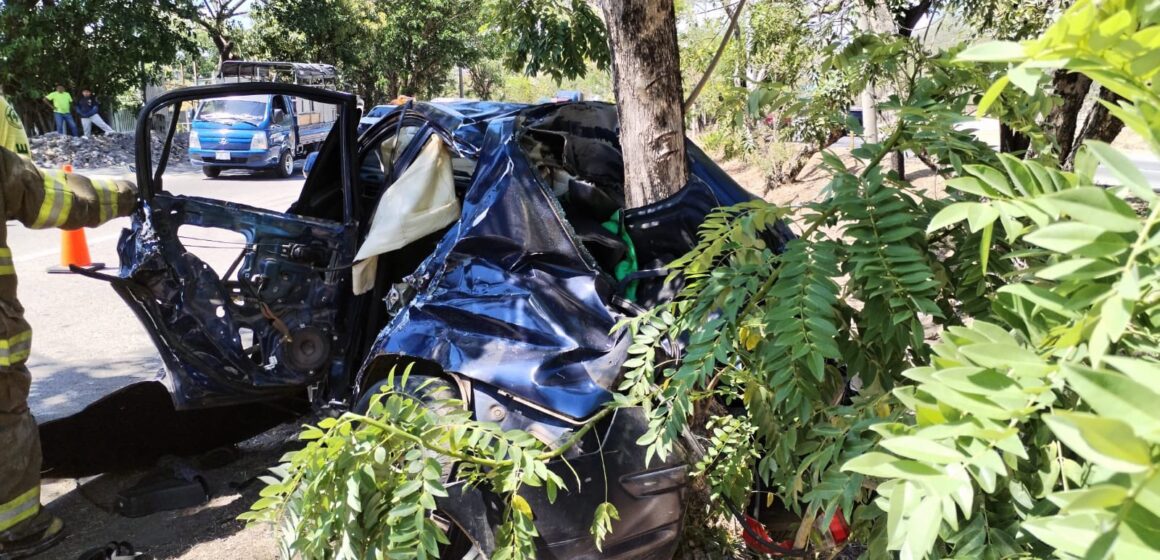 Conductor será remitido por homicidio culposo tras accidente en autopista a Comalapa