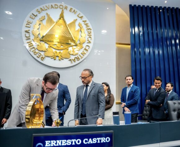 Aprueban cadena perpetua para delitos de homicidio, violación y terrorismo