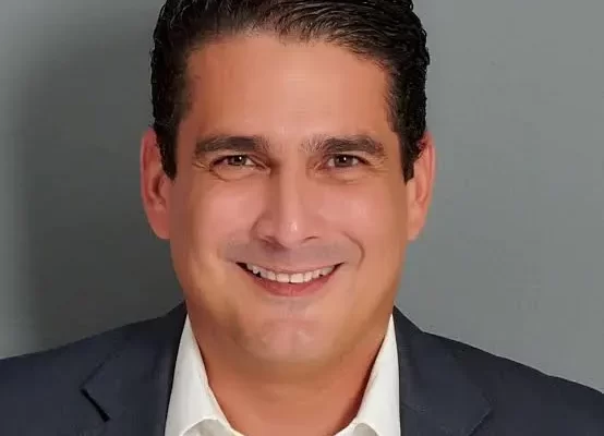 Condenan por enriquecimiento ilícito a exalcalde Roberto d’Aubuisson y su grupo familiar